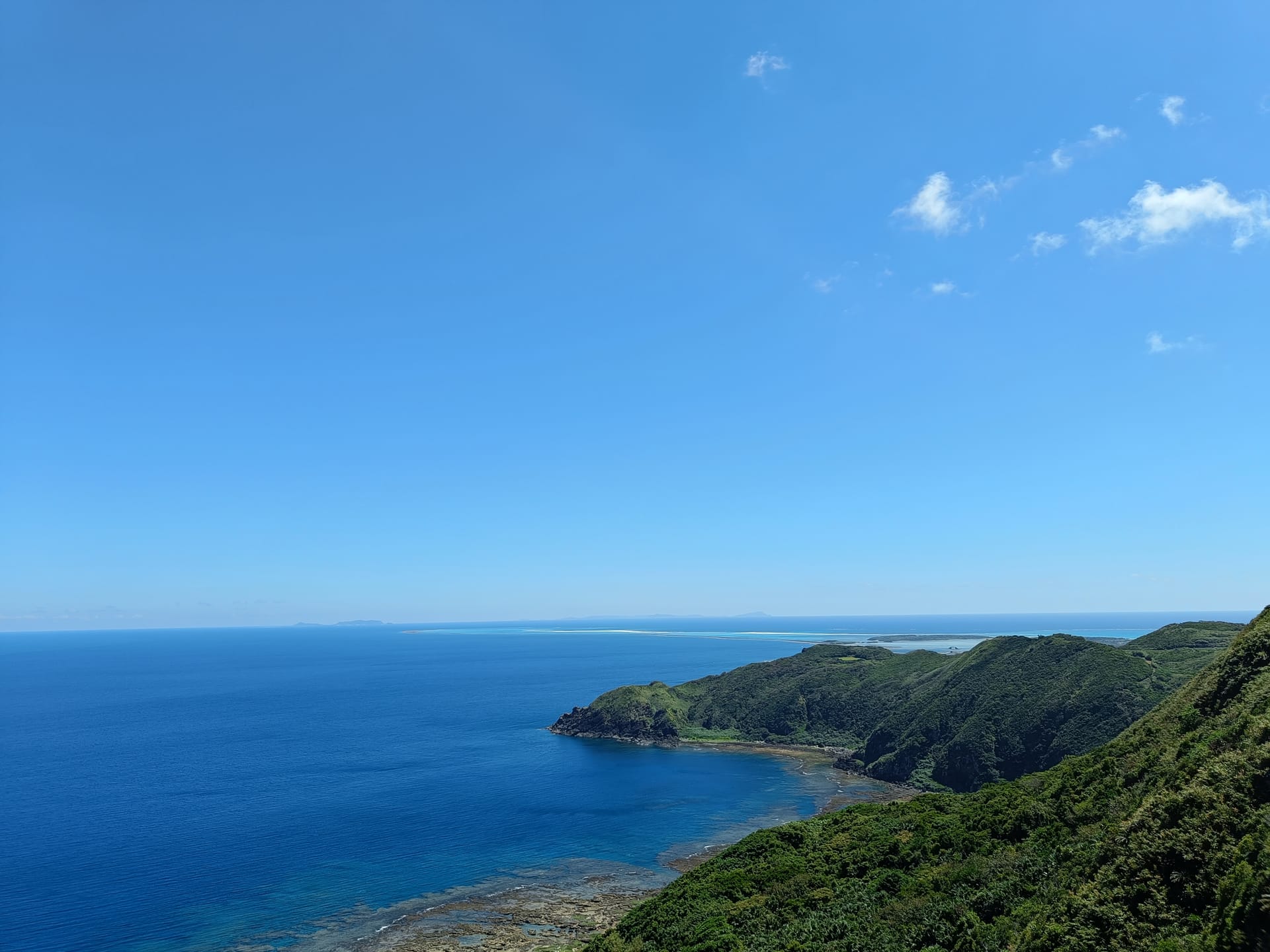 久米島、比屋定バンタ