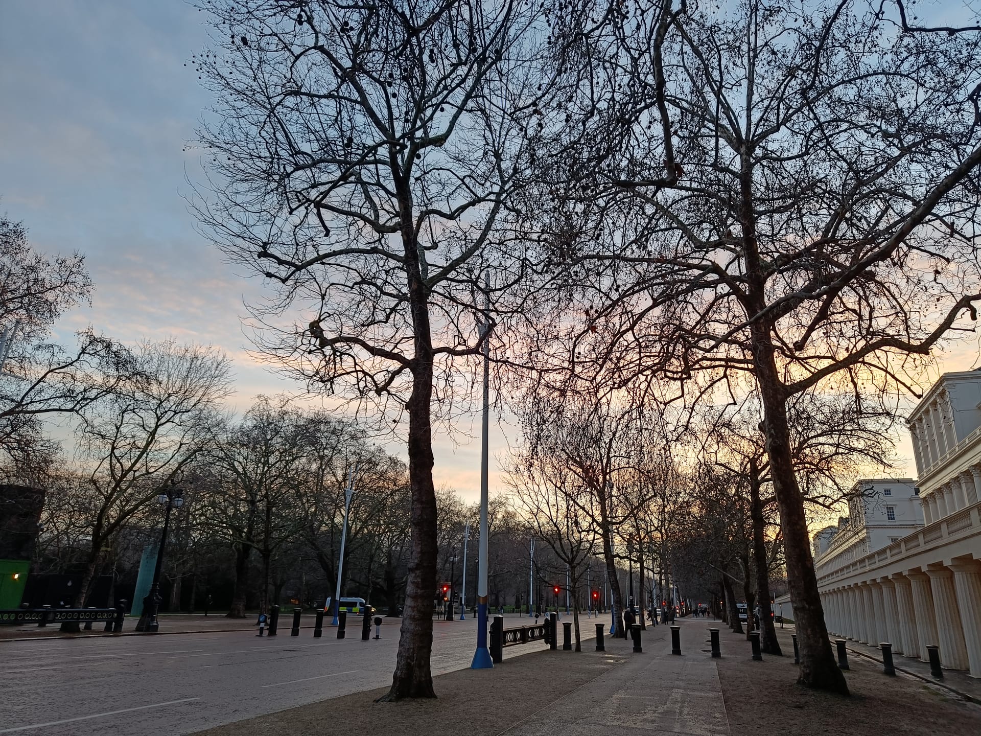 The Mallで見上げた夕焼け